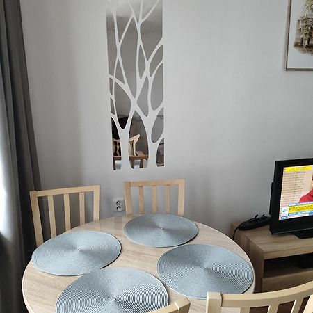 Apartament Praski 5 Minut Od Metra I Starego Miasta Spacerem Do Zoo I Konesera Warsaw Exterior photo